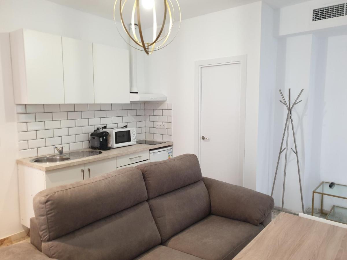 Apartamentos Dona Lola Seville Luaran gambar