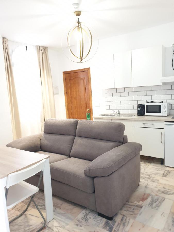 Apartamentos Dona Lola Seville Luaran gambar