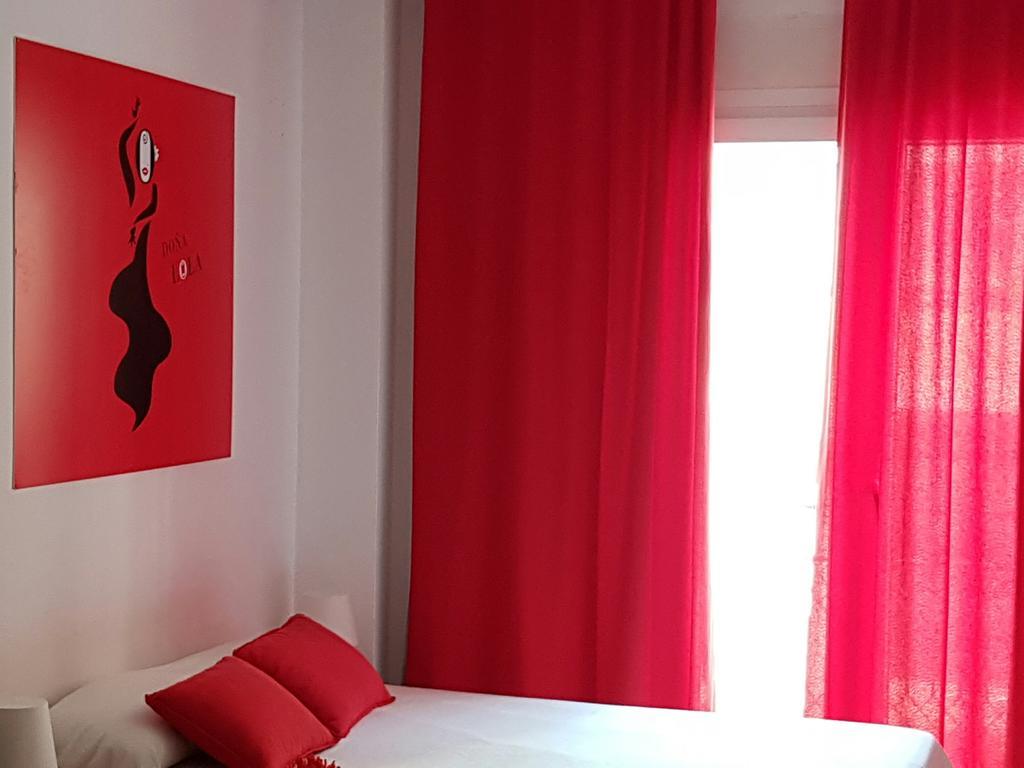 Apartamentos Dona Lola Seville Luaran gambar